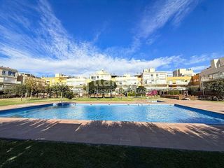 Piso en venta en Pla de Sant Pere-Les Salines en Cubelles