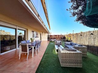 Piso en venta en Pla de Sant Pere-Les Salines en Cubelles