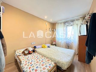 Piso en venta en Artigas - Llefià en Badalona