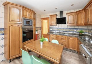 Casa adosada en venta en Otura