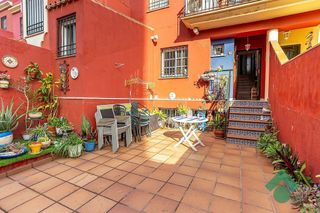 Casa adosada en venta en La Granja-La Colina-Los Pastores en Algeciras