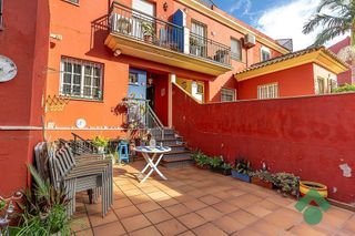 Casa adosada en venta en La Granja-La Colina-Los Pastores en Algeciras