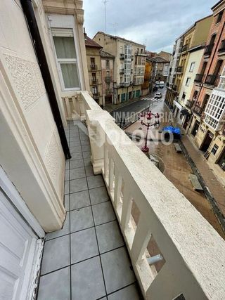 Piso en venta en Haro