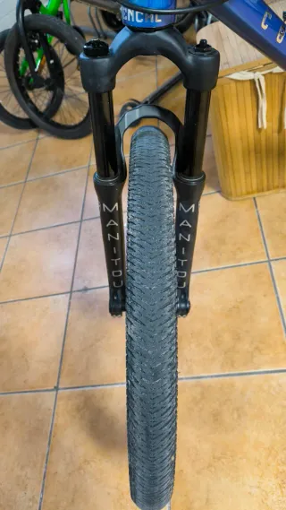 Cuadro  Commencal Absolut  horquilla Manitou Circu