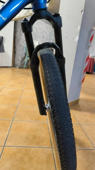 Cuadro  Commencal Absolut  horquilla Manitou Circu