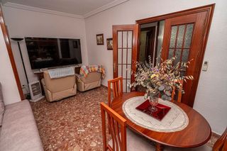 Piso en venta en Linares