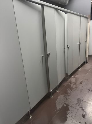 Separadores Duchas Baños Vestuarios Fenólico