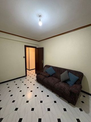 Piso en alquiler en Oliver en Zaragoza