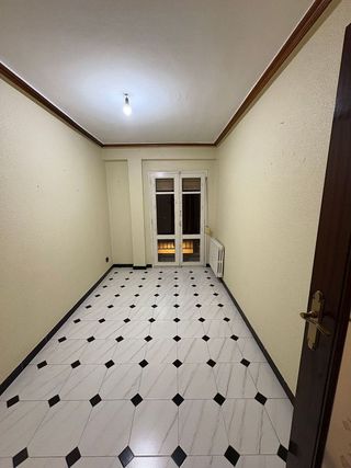 Piso en alquiler en Oliver en Zaragoza