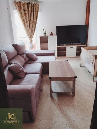 Casa adosada en venta en La Granja-La Colina-Los Pastores en Algeciras