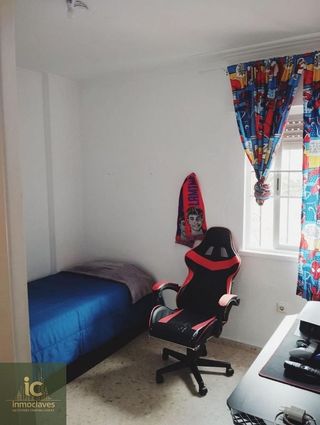 Casa adosada en venta en La Granja-La Colina-Los Pastores en Algeciras