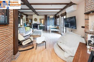 Chalet en venta en Albolote