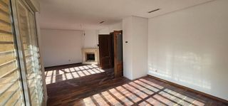 Casa adosada en venta en Valdepelayo - Montepinos - Arroyo Culebro en Leganés