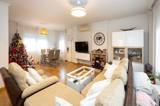 Casa pareada en venta en Ogíjares