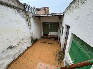 Casa adosada en venta en Almendralejo