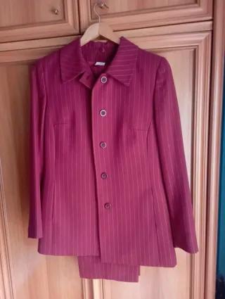 Traje de chaqueta y pantalón mujer