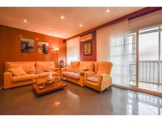 Piso en venta en Creu de Barberà en Sabadell