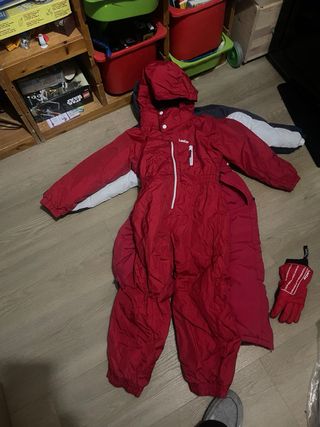 2 Monos de esquí infantil talla 8-9 y talla 6