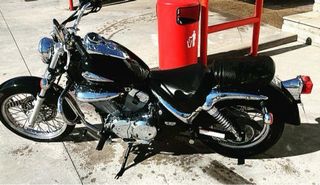 Suzuki Intruder 250cc Cruiser Negra