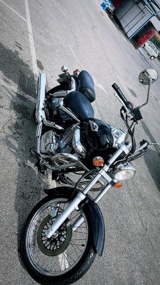 Suzuki Intruder 250cc Cruiser Negra