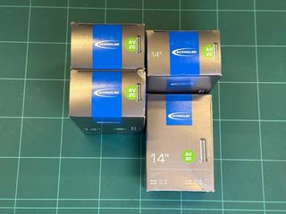 Lote 4 Cámaras Schwalbe 14” AV 2C