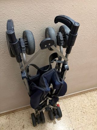 Silla de paseo plegable azul marino