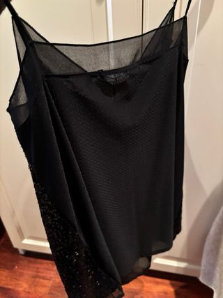 Camiseta Sfera lentejuelas negra tirantes