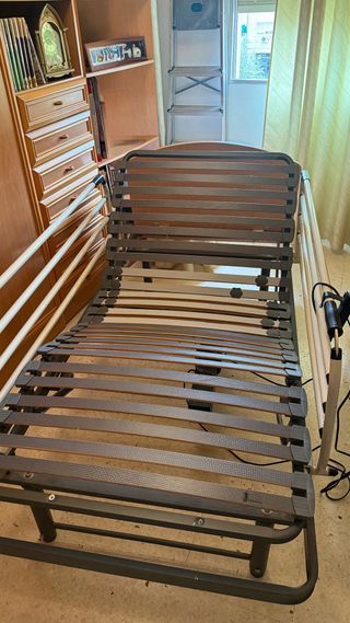Cama articulada con mando