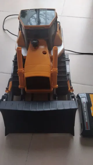 Excavadora teledirigida New Bright NB C550