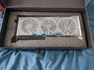 Tarjeta Gráfica XFX RX 6950 XT MERC 319 Garantia