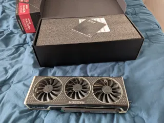 Tarjeta Gráfica XFX RX 6950 XT MERC 319 Garantia