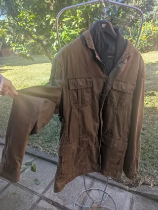 Chaqueta Talla XXL marron clarito, con forro