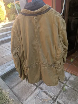 Chaqueta Talla XXL marron clarito, con forro