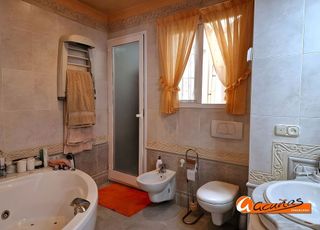 Casa adosada en venta en Campillos