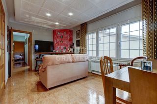 Chalet en venta en Sant Fost de Campsentelles