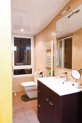 Casa adosada en venta en Vilapicina i la Torre Llobeta en Barcelona