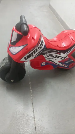 Moto correpasillos roja para niños 2-4 años