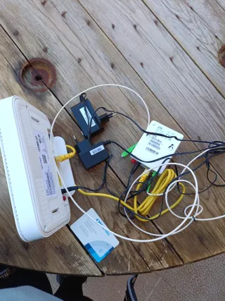 Router Digi ZTE + Cables