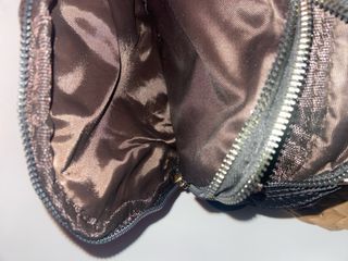 Mochila pequeña acolchada negra