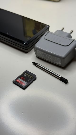 Nintendo 3DS Nera + Borsa hshop 32GB