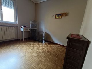 Piso en venta en Universidad - Los Lirios en Logroño