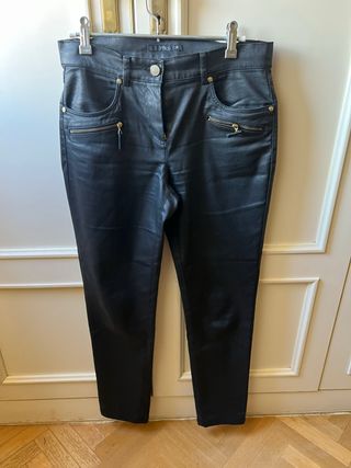 Pantalones de cuero negros