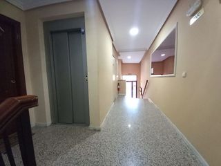 Piso en venta en Linares