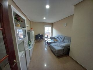 Piso en venta en Linares