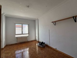 Piso en venta en Azpilagaña en Pamplona