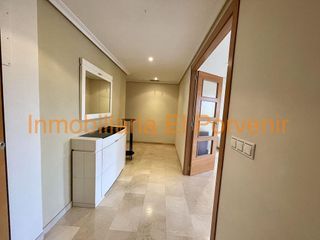 Piso en venta en Zona Avenida al Vedat en Torrent