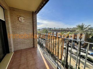 Piso en venta en Zona Avenida al Vedat en Torrent