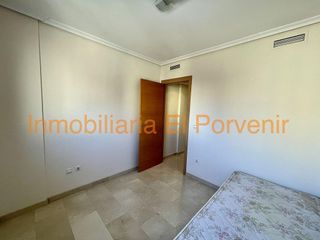 Piso en venta en Zona Avenida al Vedat en Torrent