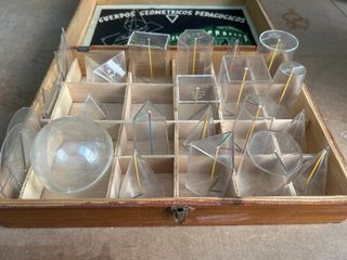 Cuerpos Geométricos Pedagógicos Antiguos