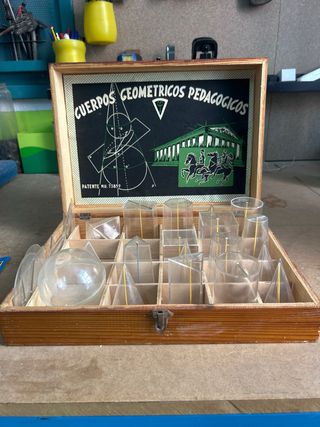 Cuerpos Geométricos Pedagógicos Antiguos